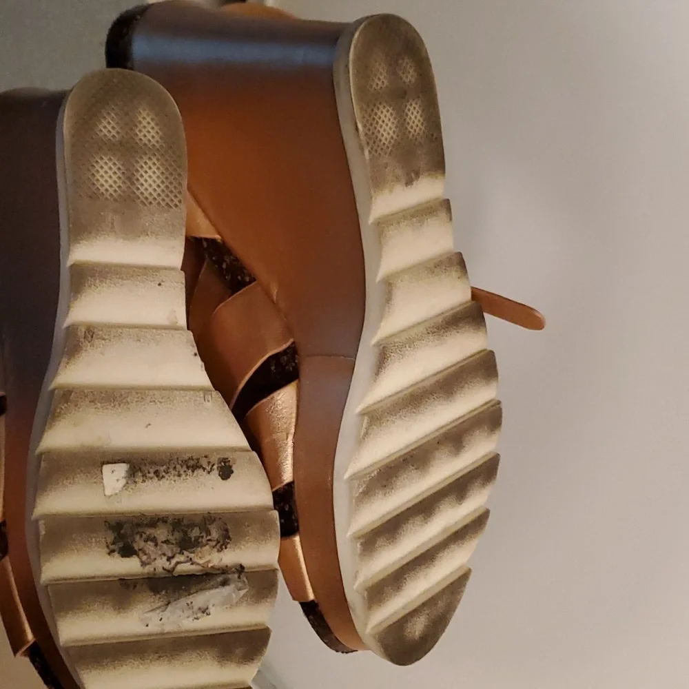 Sandals - Picture 6 of 7